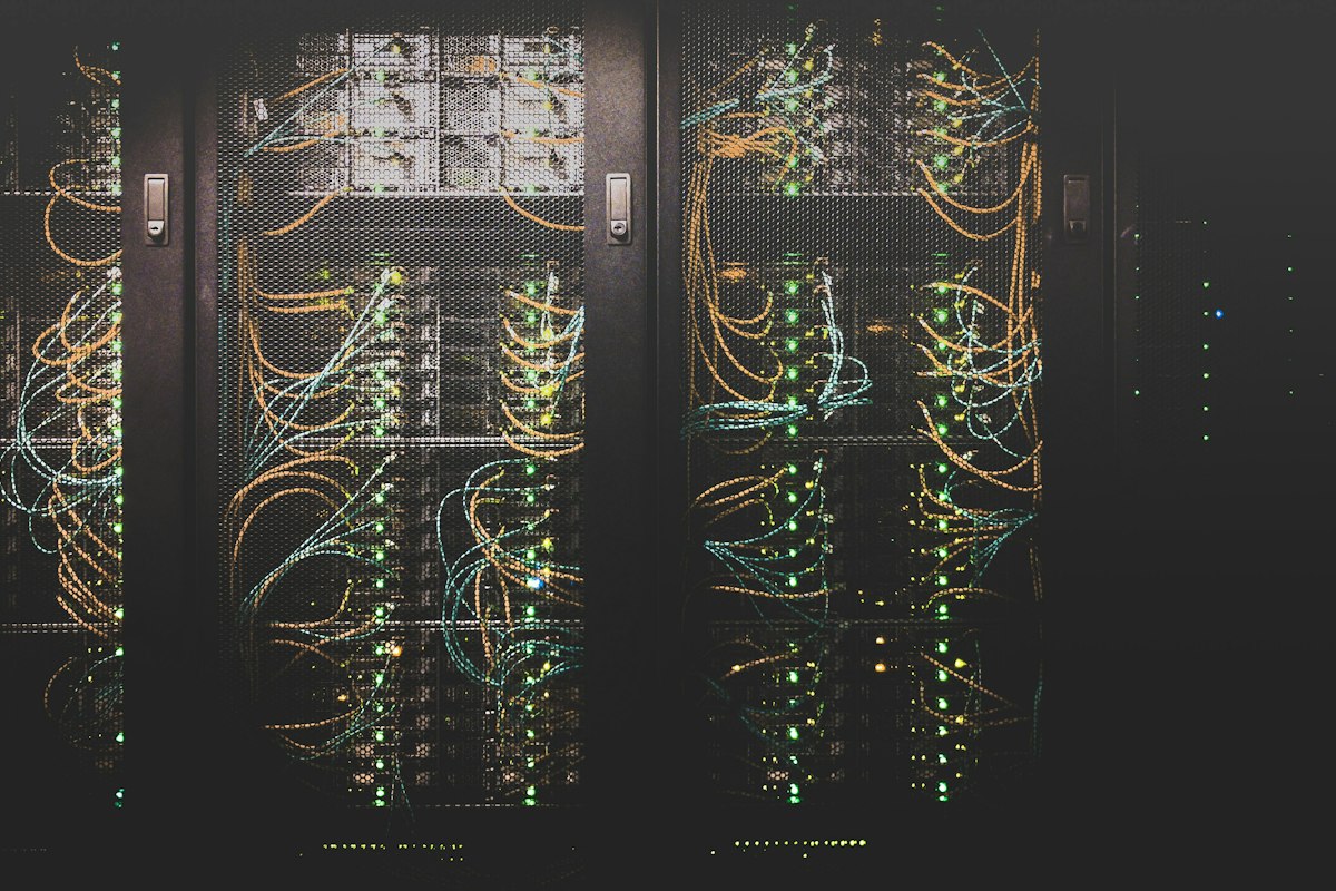 Data centre server racks for cloud hosting
